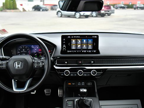Used 2024 Honda Civic Sport Touring image 39
