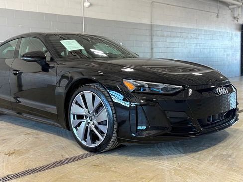 Used 2022 Audi e-tron GT Premium Plus w/ Performance Package image 7