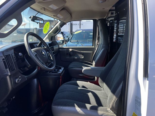 Used 2025 Chevrolet Express 2500 w/ Driver Convenience Package RWD image 16