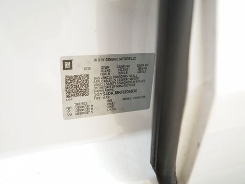 Used 2019 Cadillac Escalade Platinum image 38