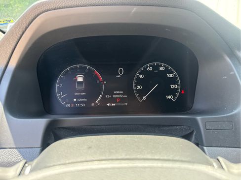 Used 2024 Honda Ridgeline Sport image 25