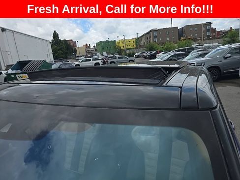 Used 2017 Land Rover Range Rover Sport SVR AWD/4WD image 29