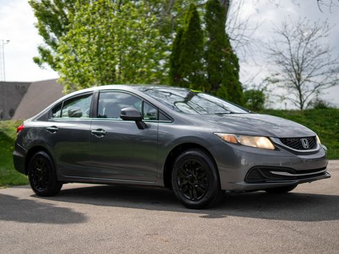 Used 2013 Honda Civic LX image 3