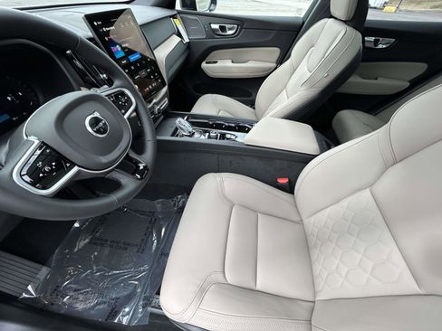 New 2026 Volvo XC60 B5 Plus w/ Protection Package Premier image 10