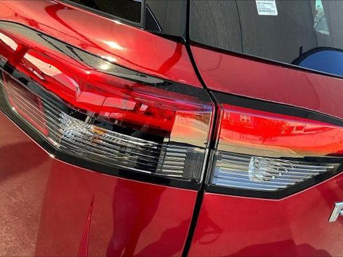 Certified 2024 Nissan Pathfinder SL image 27