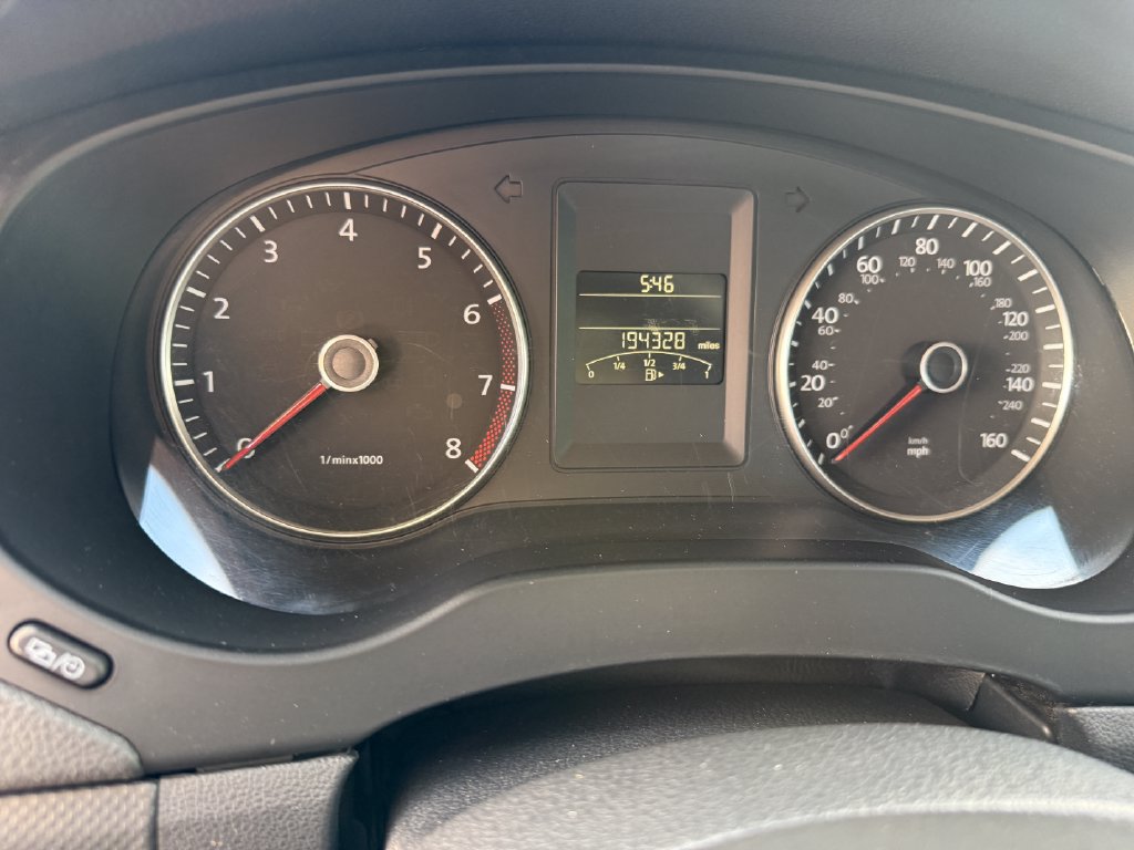 Used 2012 Volkswagen Jetta SE FWD image 22