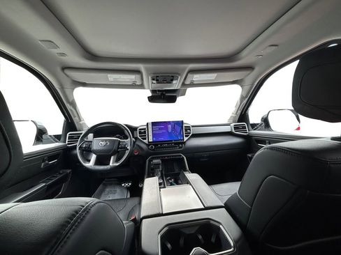 Used 2023 Toyota Sequoia Limited image 18