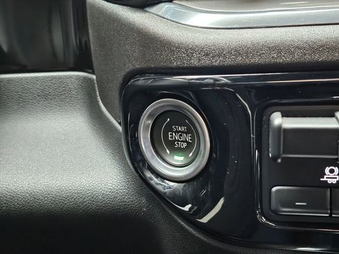 Used 2023 Chevrolet Silverado 1500 High Country w/ Technology Package image 31