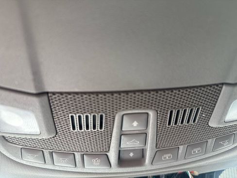 Used 2019 Ford F150 Lariat w/ Equipment Group 502A Luxury image 21