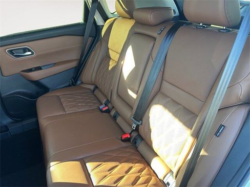 New 2026 Nissan Rogue Platinum w/ Platinum Premium Package image 13