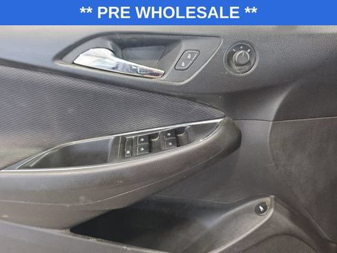 Used 2017 Chevrolet Cruze LT FWD image 13