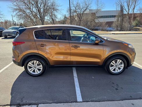 Used 2017 Kia Sportage LX image 4