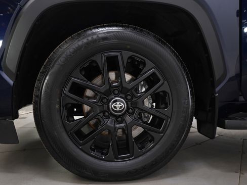 Used 2025 Toyota Sequoia Limited image 33