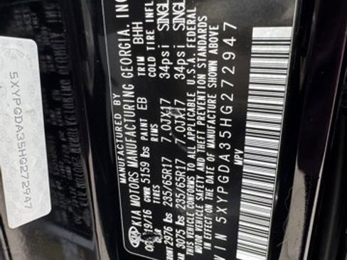 Used 2017 Kia Sorento LX w/ LX Convenience Package image 22