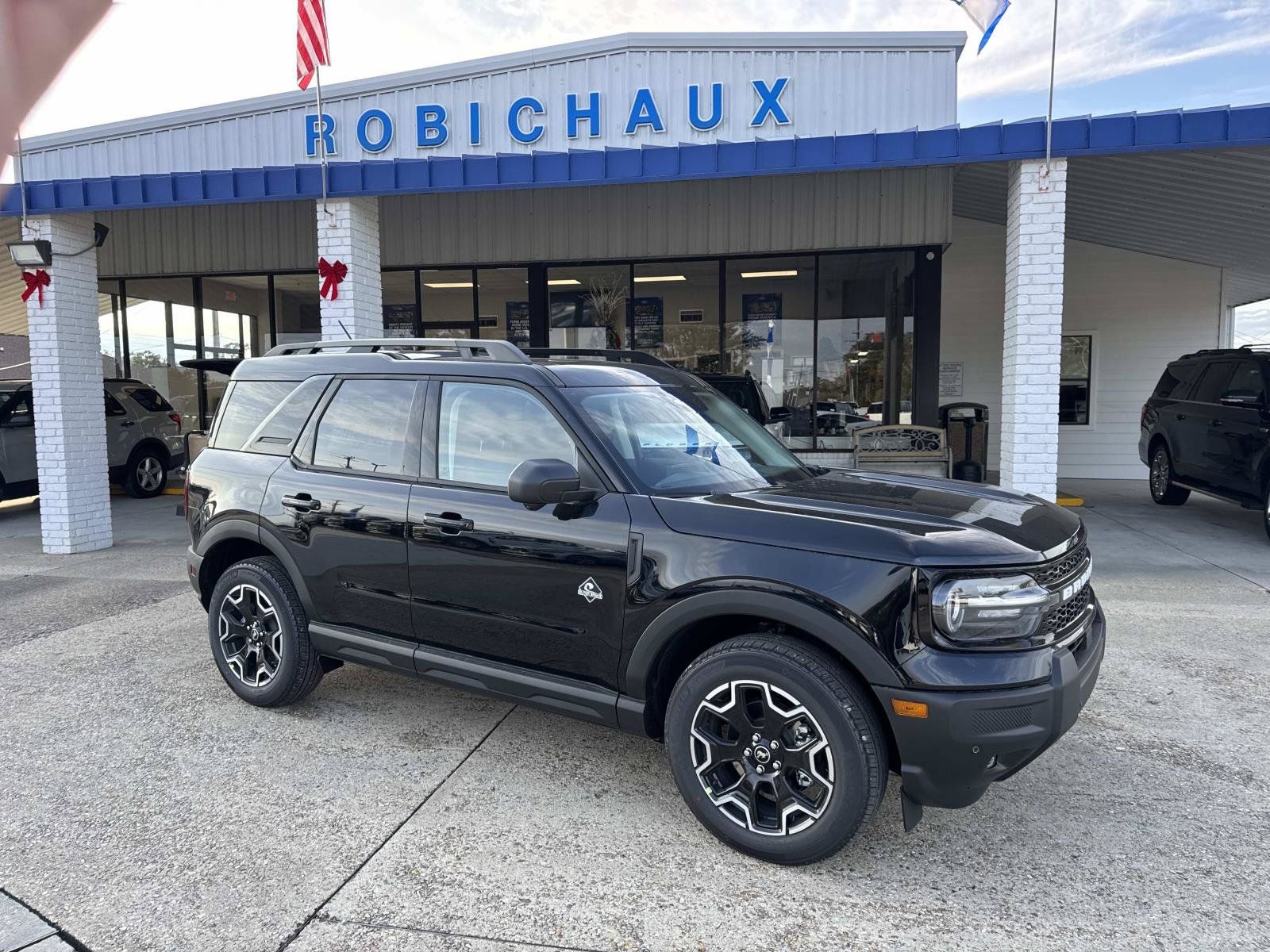New 2025 Ford Bronco Sport Outer Banks w/ Outer Banks Tech Package+ AWD/4WD image 1