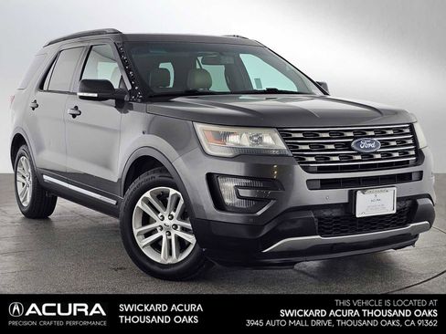 Used 2016 Ford Explorer XLT w/ Equipment Group 202A image 1