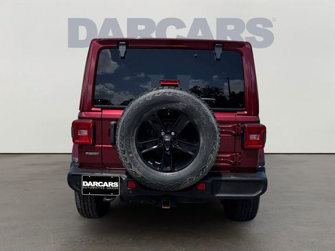 Used 2021 Jeep Wrangler Unlimited Sahara AWD/4WD image 6