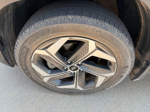 Used 2022 Hyundai Tucson Limited AWD/4WD image 9