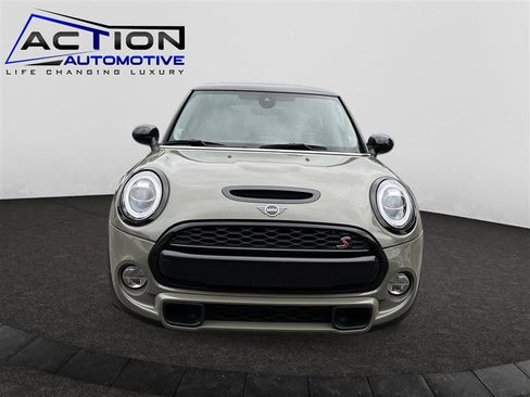 Used 2019 MINI Cooper S w/ Premium Package image 8