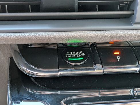 Used 2023 Lincoln Corsair Reserve w/ Equipment Group 201A image 30