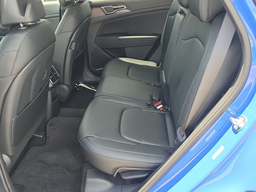 New 2027 Kia Sportage EX FWD image 17