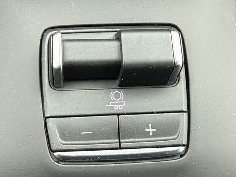 New 2026 GMC Sierra 2500 AT4 w/ AT4 Premium Plus Package image 40