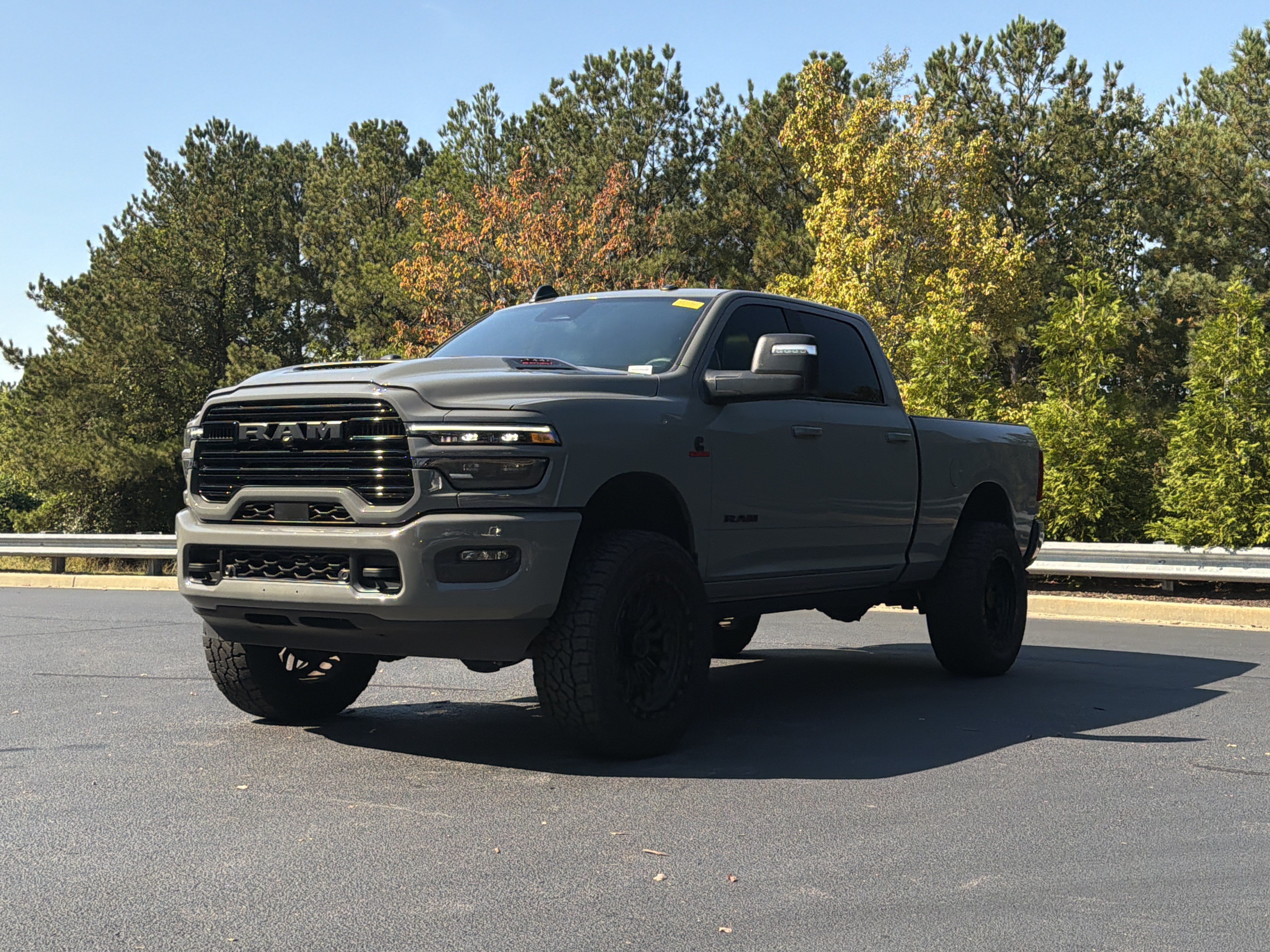 Used 2026 RAM 2500 Laramie AWD/4WD image 10