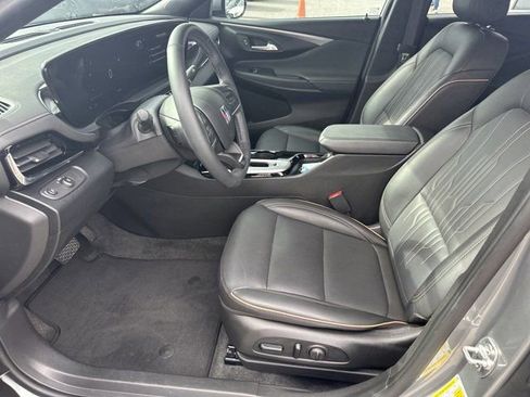 Used 2024 Buick Envista Avenir image 10