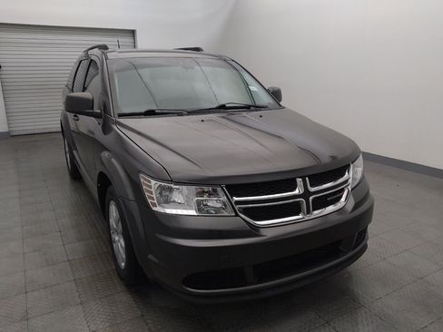 Used 2020 Dodge Journey SE FWD image 14