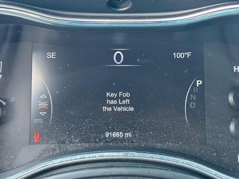 Used 2018 Jeep Grand Cherokee Laredo AWD/4WD image 25