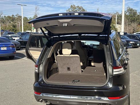 Used 2022 Lincoln Aviator Reserve w/ Equipment Group 201A image 12