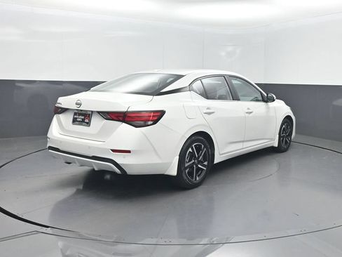 Used 2025 Nissan Sentra SV FWD image 32