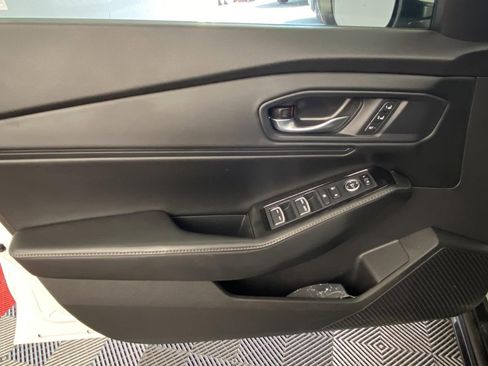 Used 2023 Honda Accord Touring image 19