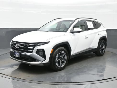 Certified 2026 Hyundai Tucson SEL FWD image 2