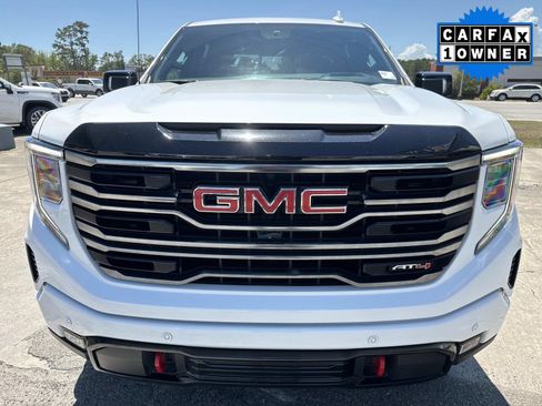 Used 2025 GMC Sierra 1500 AT4 w/ AT4 Premium Package AWD/4WD image 9