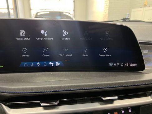 Used 2024 Cadillac XT4 Sport image 25