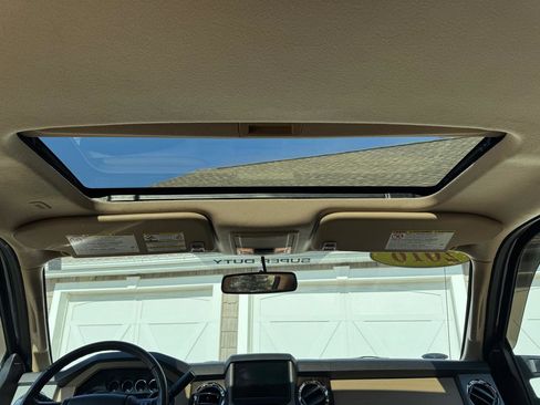 Used 2016 Ford F250 Lariat w/ Lariat Ultimate Package image 18