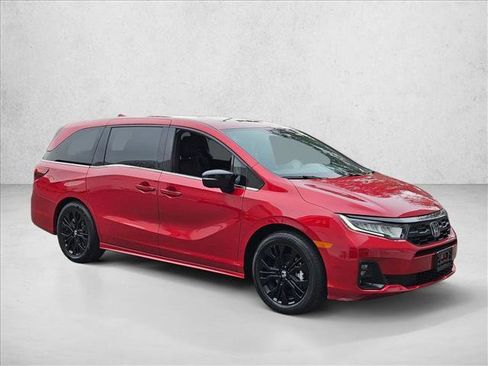 Used 2025 Honda Odyssey Sport-L image 3