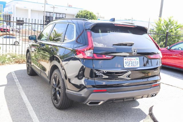 Used 2025 Honda CR-V Sport Touring image 9
