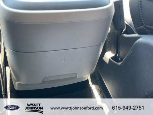 Used 2023 Chrysler Pacifica Touring-L image 17