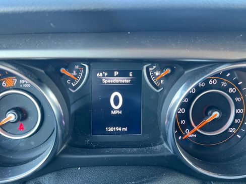 Used 2019 Jeep Wrangler Unlimited Sport S AWD/4WD image 11