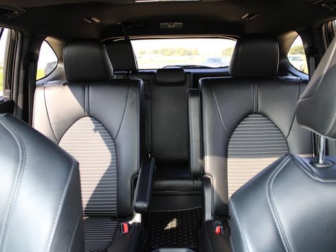 Used 2022 Toyota Highlander XSE image 20