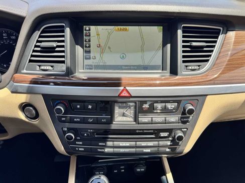 Used 2015 Hyundai Genesis 3.8 RWD image 45