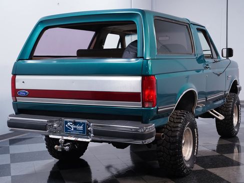 Used 1989 Ford Bronco XLT 4X4 image 10