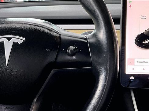 Used 2019 Tesla Model 3 Standard Range Plus RWD image 11