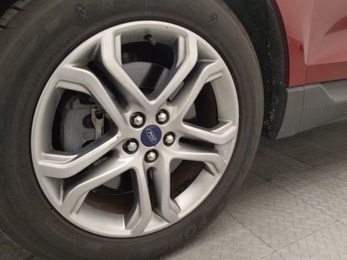 Used 2016 Ford Edge Titanium w/ Technology Package FWD image 31