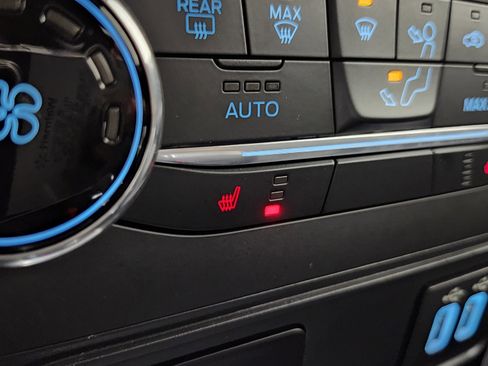 Used 2020 Ford EcoSport SE w/ SE Convenience Package image 9