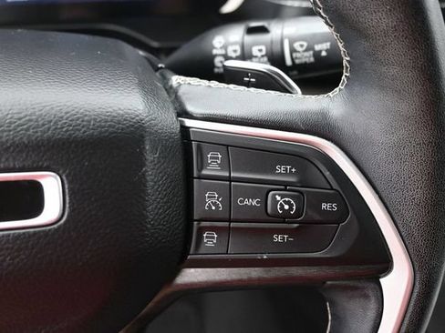 Used 2022 Jeep Grand Cherokee L Limited AWD/4WD image 31