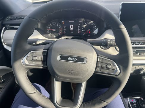 New 2026 Jeep Compass Limited AWD/4WD image 17
