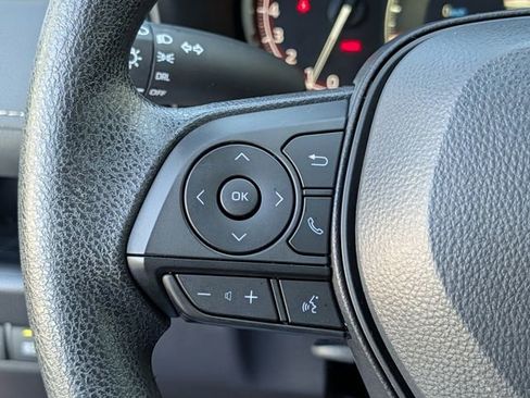 Used 2025 Toyota RAV4 LE image 20